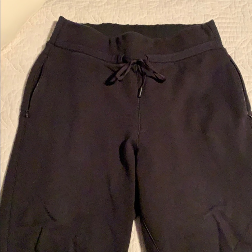 Lulu Sweatpants